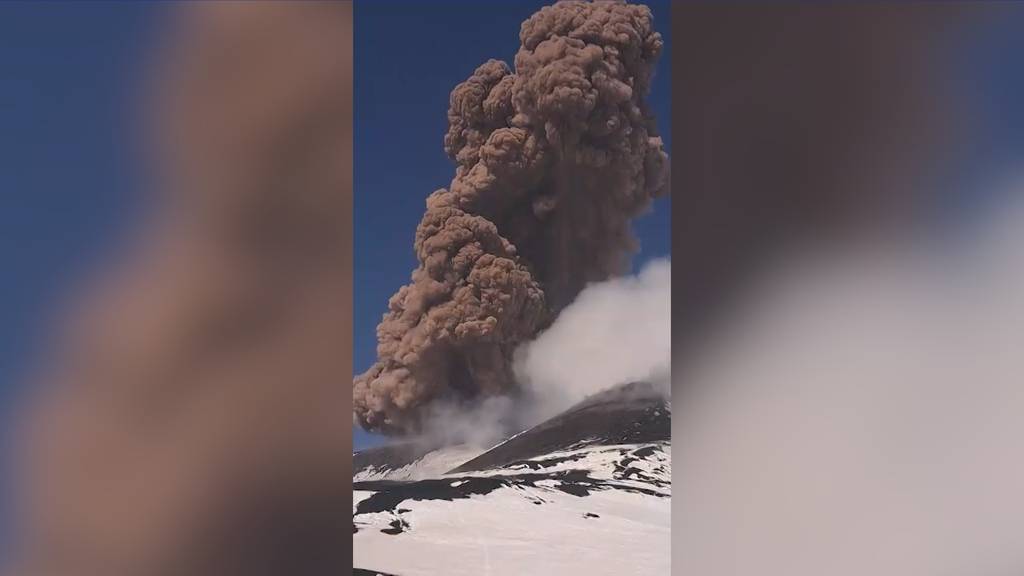 Vulkan Ätna spuckt kilometerhohe Aschewolke