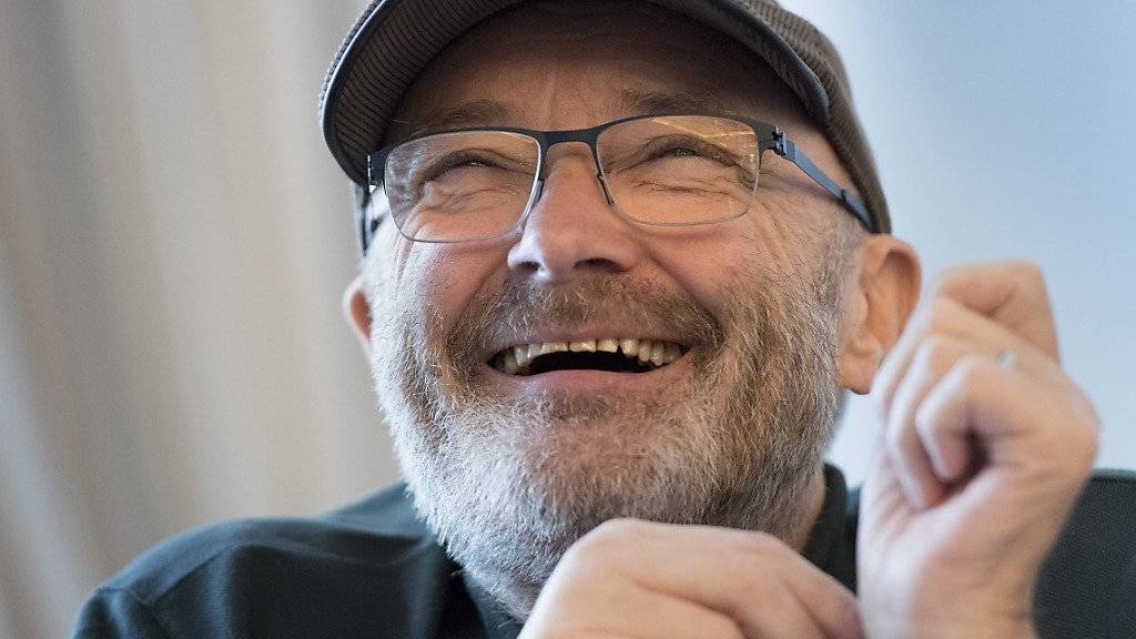 Seit Jahrzehnten im Musikbusiness, mit Genesis und solo: Jetzt wird Phil Collins mit der Ehrendoktorwürde in Graz geehrt. (Archivbild)