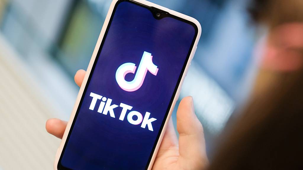 TikTok bei Jungen in der Schweiz erstmals beliebter als Facebook