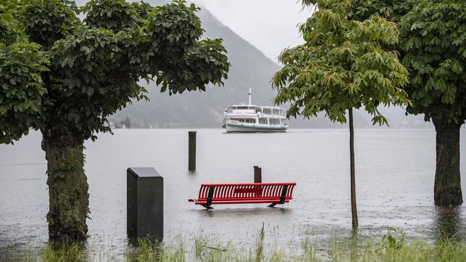Höchste Gefahr am Vierwaldstättersee – (noch) ruhige Lage am Bodensee