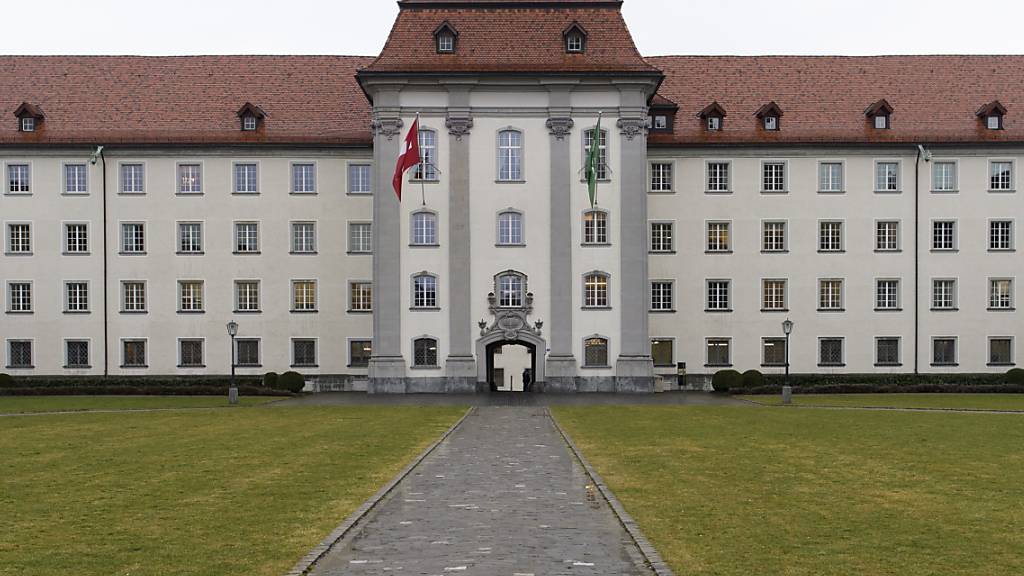 Die Angestellten des Kantons St. Gallen sollen für 2022 den vollen Teuerungsausgleich erhalten. Dies verlangt die Delegiertenversammlung des Gewerkschaftsbundes St. Gallen.