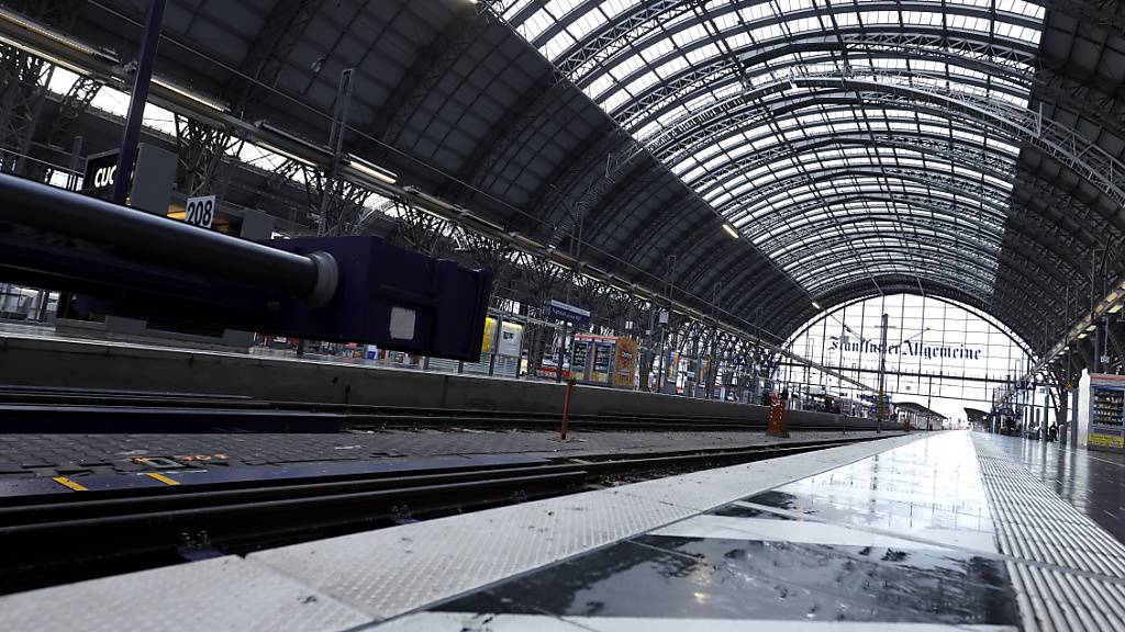 Noch bis und mit Freitag soll der Bahnstreik in Deutschland andauern. (Symbolbild)