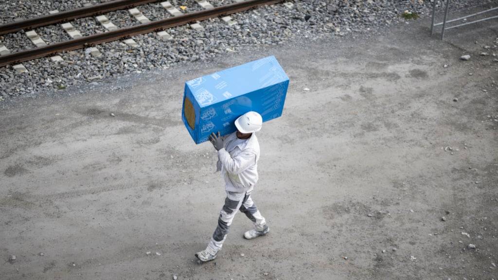 Zollängste, globale Unsicherheiten, eine Verlangsamung des Handels und nachlassende Absätze drücken auf die Stimmung von Schweizer Unternehmen. (Archivbild)