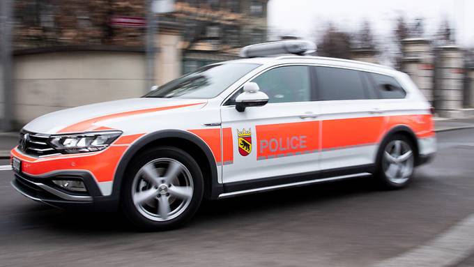 Auffahrkollision mit drei Autos auf der A1 bei Urtenen-Schönbühl