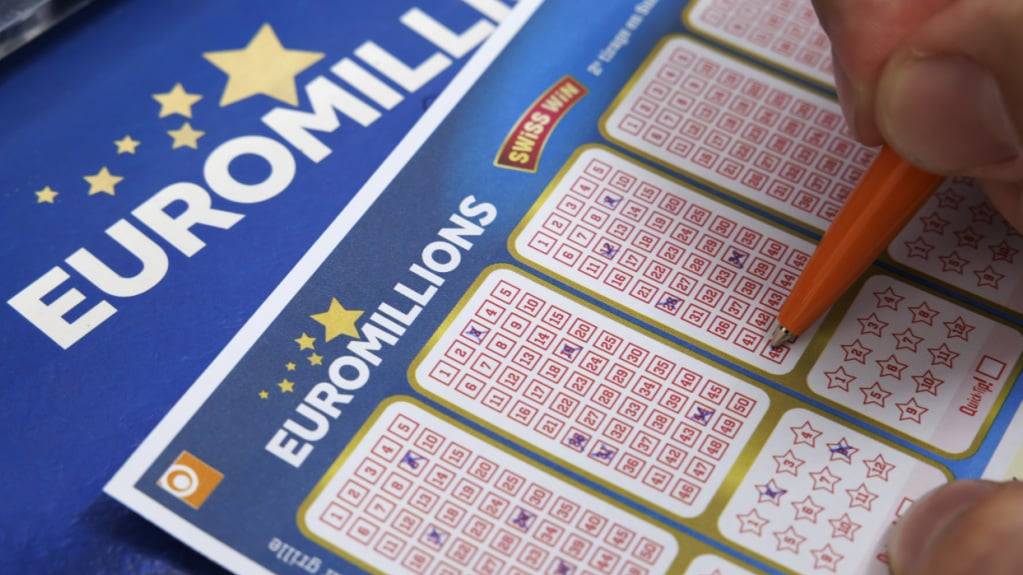 Kein Glück für Euro Millions-Spielende am Dienstag: Der Jackpot bleibt unangetastet. Niemand tippte auf die richtigen Zahlen. (Archivbild)