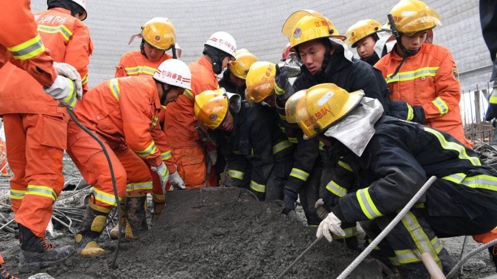 74 Menschen starben beim Baustellenunglück in China - nun wurde die Suche nach weiteren Opfern eingestellt. (Aufnahme vom 24. November 2016)