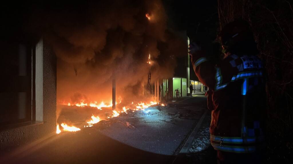 52 Personen wegen Brand in Yverdon-les-Bains evakuiert