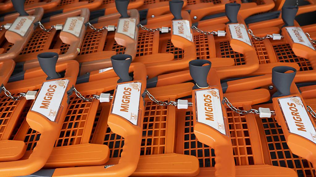 Die Genossenschaft Migros Zürich (GMZ) hat im vergangenen Jahr mehr Umsatz geschrieben. Insbesondere die Supermärkte und die Gastronomie legten zu, während die Fachmärkte 2023 erneut ein Flauten-Jahr erlebten. (Archivbild)