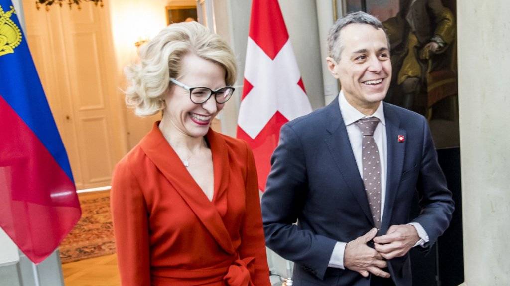 Innige Beziehungen: Liechtensteins Aussenministerin Aurelia Frick und ihr Schweizer Amtskollege Ignazio Cassis nach dem Arbeitstreffen in Bern.
