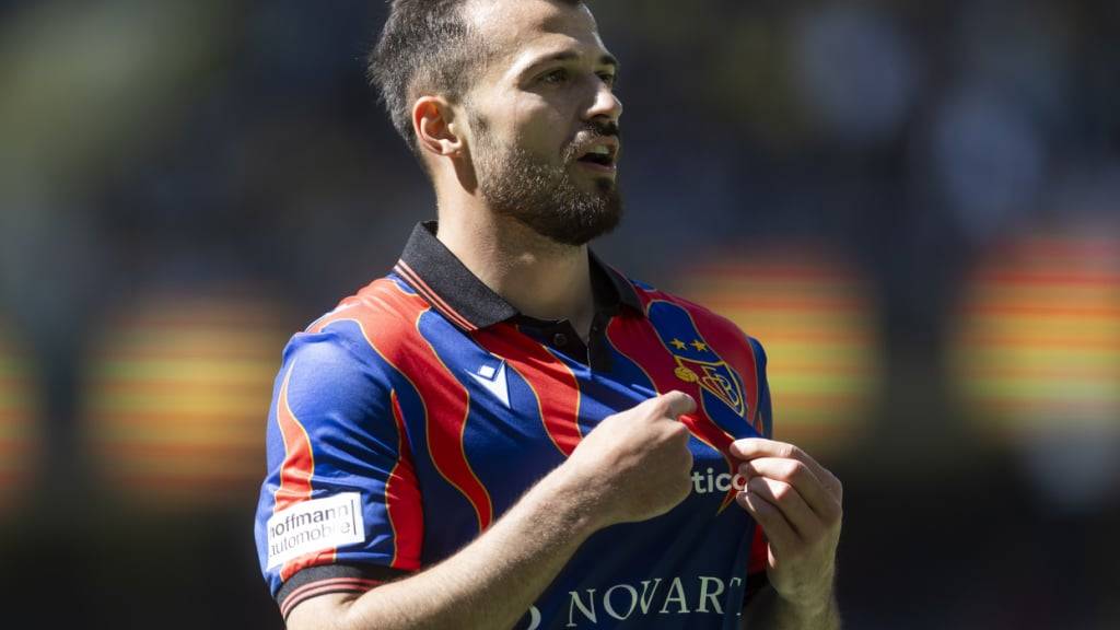 Albian Ajeti bleibt dem FC Basel treu und verlängert seinen Vertrag um drei Jahre bis 2028
