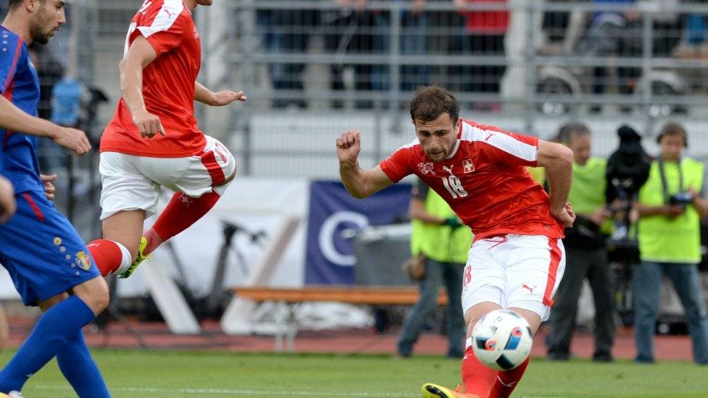 Admir Mehmedi trifft zum 2:1-Sieg für die Schweiz