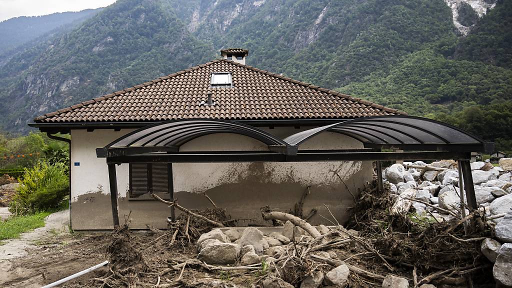 Die Unwetter hatten im Bündner Südtal Misox zu grossen Überschwemmungen geführt. (Archivbild)