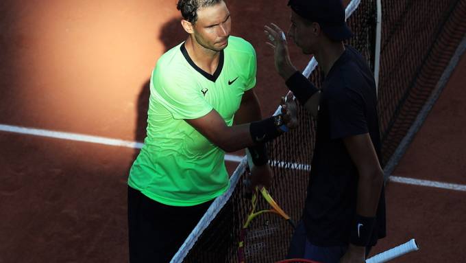 Nadal und Djokovic starten standesgemäss
