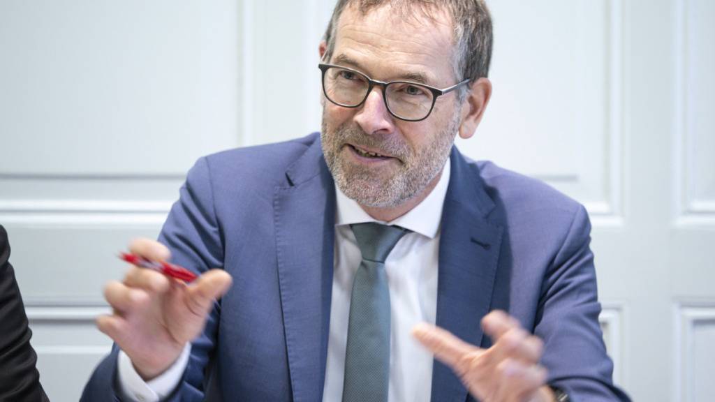 Robert Scheidegger, Chef Planung, Controlling, Digitalisierung und Sicherheit im Verteidigungsdepartement VBS, sieht den Umbau der Armeelogistik grundsätzlich auf Kurs.