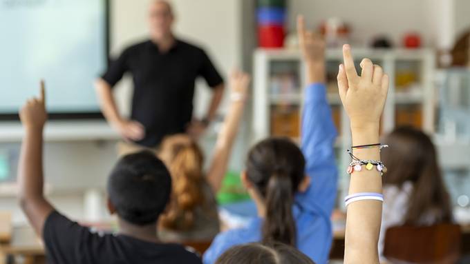 Aargauer Lehrpersonen sollen neu für Gemeinderat wählbar sein