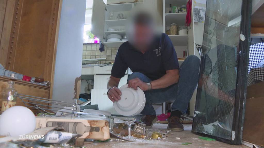 Bett flog in die Luft: Prozess wegen Luftmatratzen-Explosion 