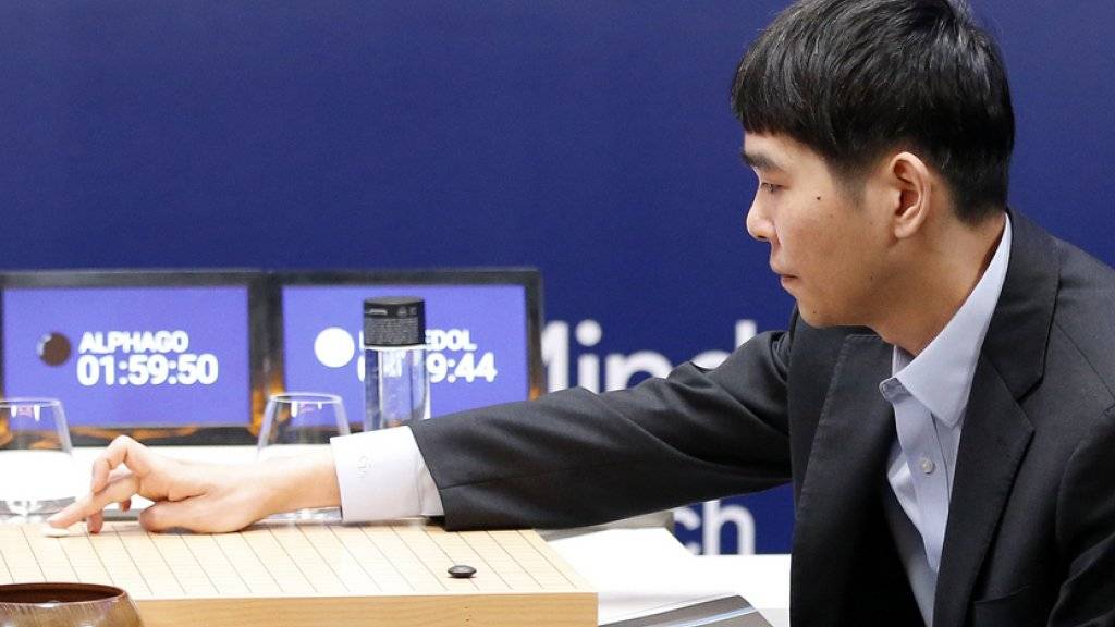Lee Sedol am Donnerstag in Seoul beim zweiten Spiel gegen AlphaGo.