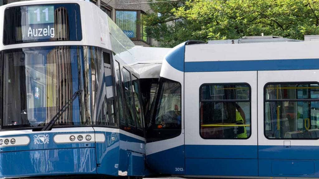 Beim Sternen Oerlikon sind zwei Trams der Linien 11 und 14 kollidiert.
