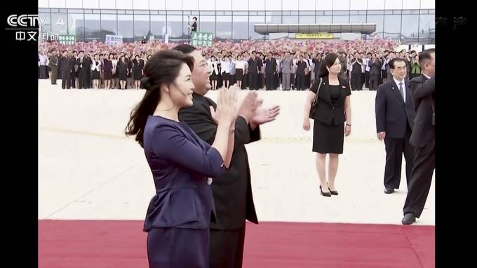 Frau von Kim Jong Un nach langer Zeit wieder in der Öffentlichkeit