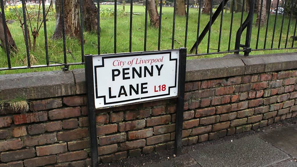 Das Strassenschild «Penny Lane» ist ein beliebtes Fotosujet.