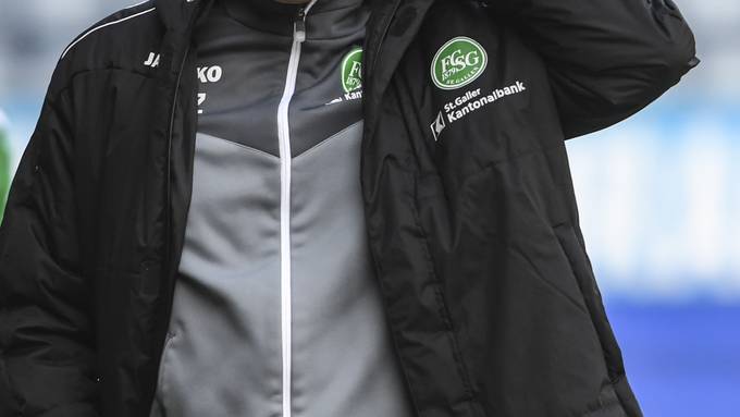 Aargauer nimmt Velofahrer FCSG-Jacke ab – weil er damit «provoziert»