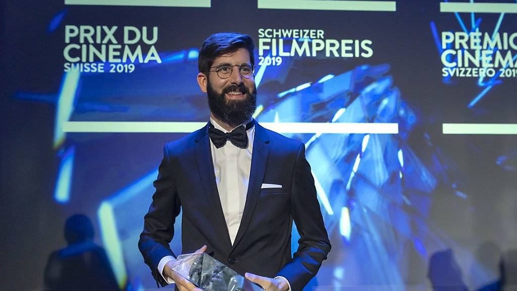 Grosser Gewinner beim Schweizer Filmpreis 2019: Der Westschweizer Regisseur Antoine Russbach räumte mit seinem Film «Ceux qui travaillent» in den Kategorien Bester Spielfilm, Bestes Drehbuch und Beste Darstellung in einer Nebenrolle ab.