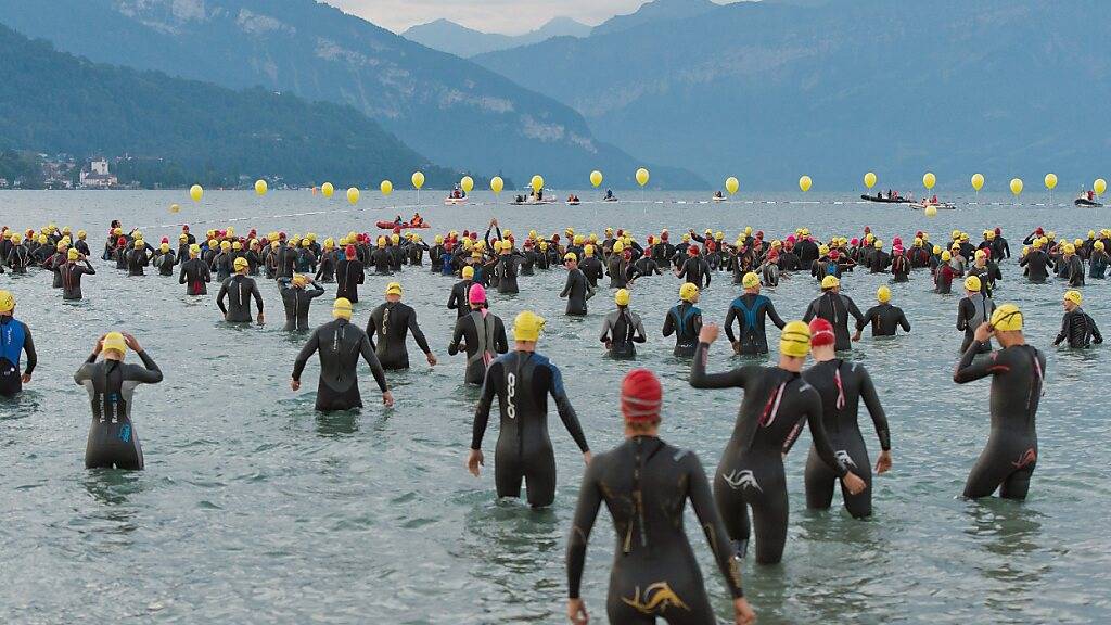 Der Inferno Triathlon wird seit 1998 durchgeführt. Hier eine Aufnahme des Starts 2013. (Archivaufnahme)