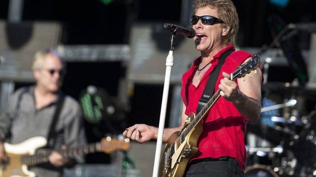 Bon Jovi - hier 2013 im Stade de Suisse in Bern - kommen in die Rock and Roll Hall of Fame.