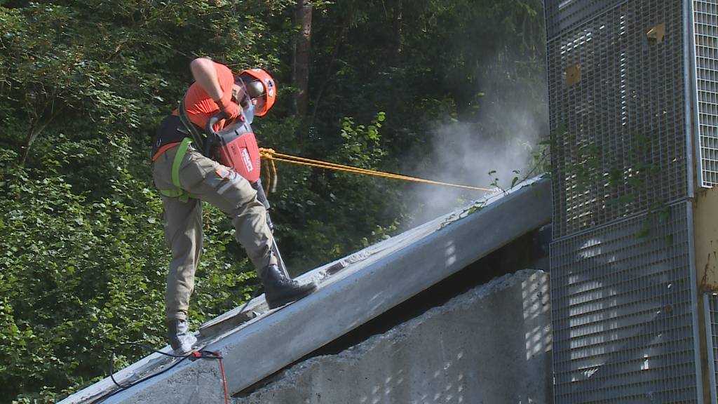 Weg zum Opfer: Rettungsszenario auf der Trümmerpiste