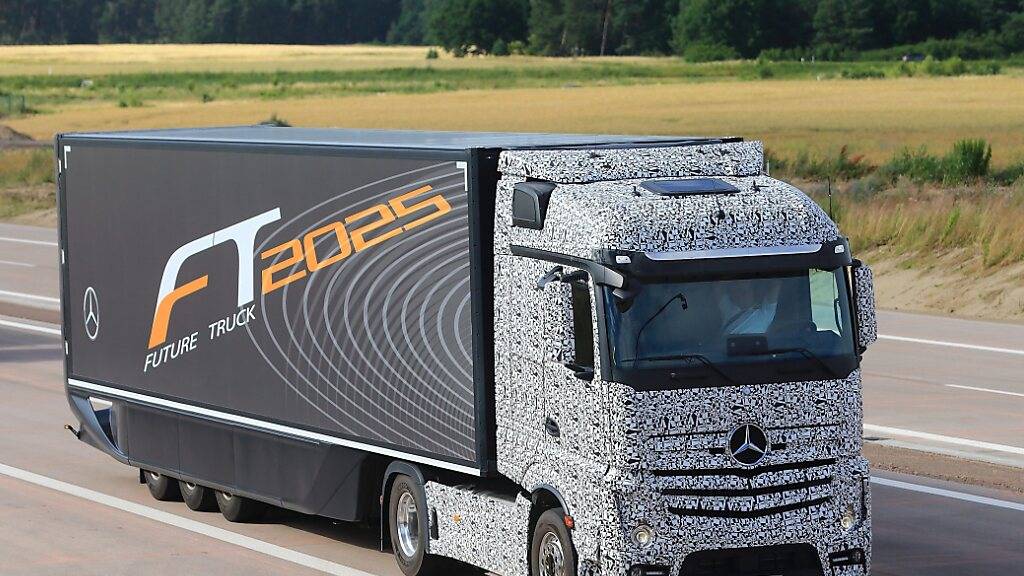 Daimler Truck steigert Umsatz trotz weniger verkaufter Fahrzeuge (Archivbild)