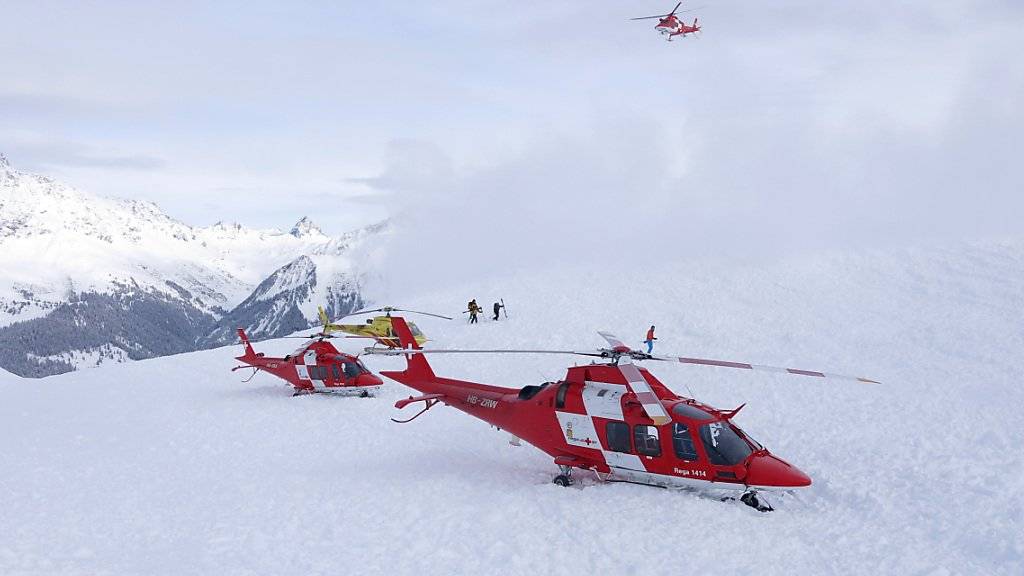 Trotz Rega-Grosseinsatz starben am Piz Vilan im Prättigau im Januar 2015 fünf Skitourengänger durch eine Lawine. Die Schuldfrage wird erneut untersucht.