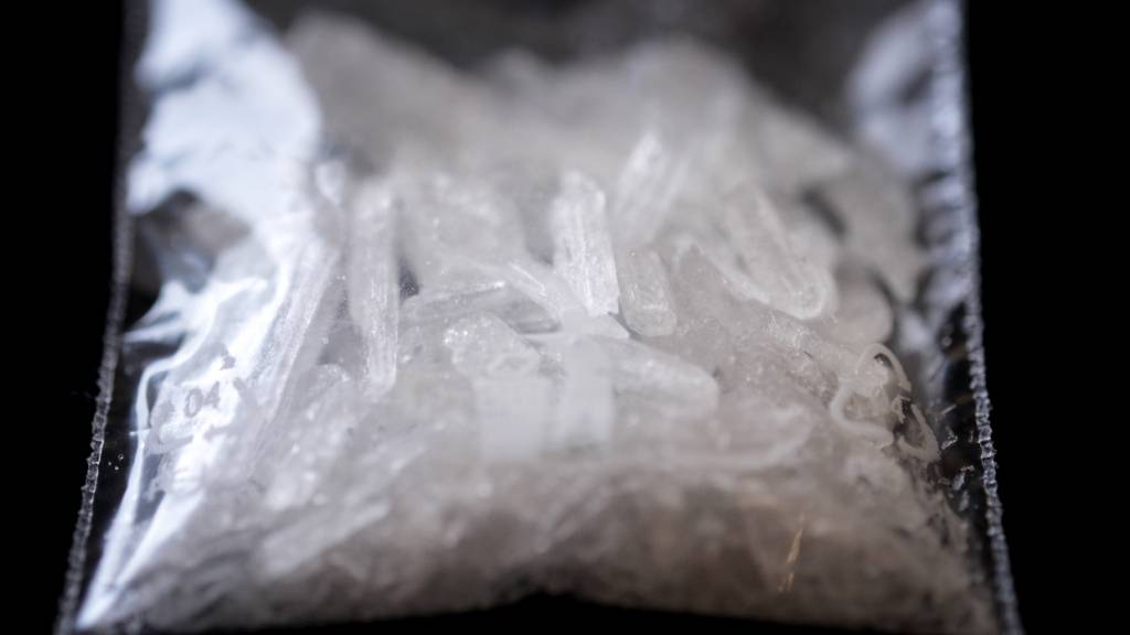 Ein Beutel Crystal Meth, welchen die spanische Polizei 2013 beschlagnahmte. (Archivbild)