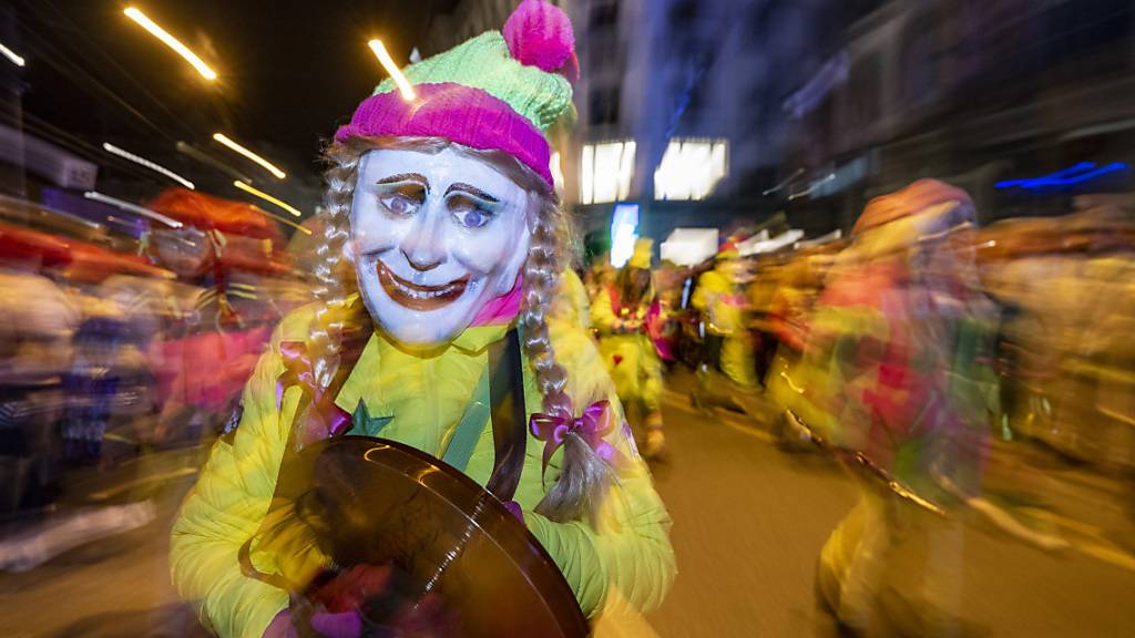 Über 80 Guggenmusigen nahmen am Monstercorso in Luzern statt.