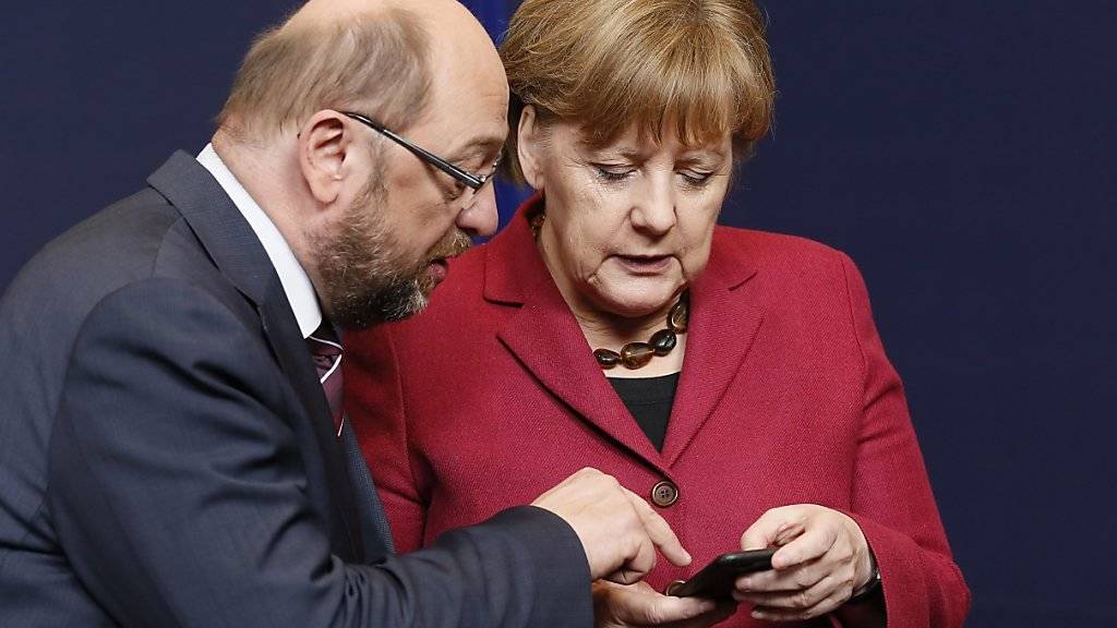 Martin Schulz liess offen, ob er gegen Angela Merkel antreten möchte (Archiv)