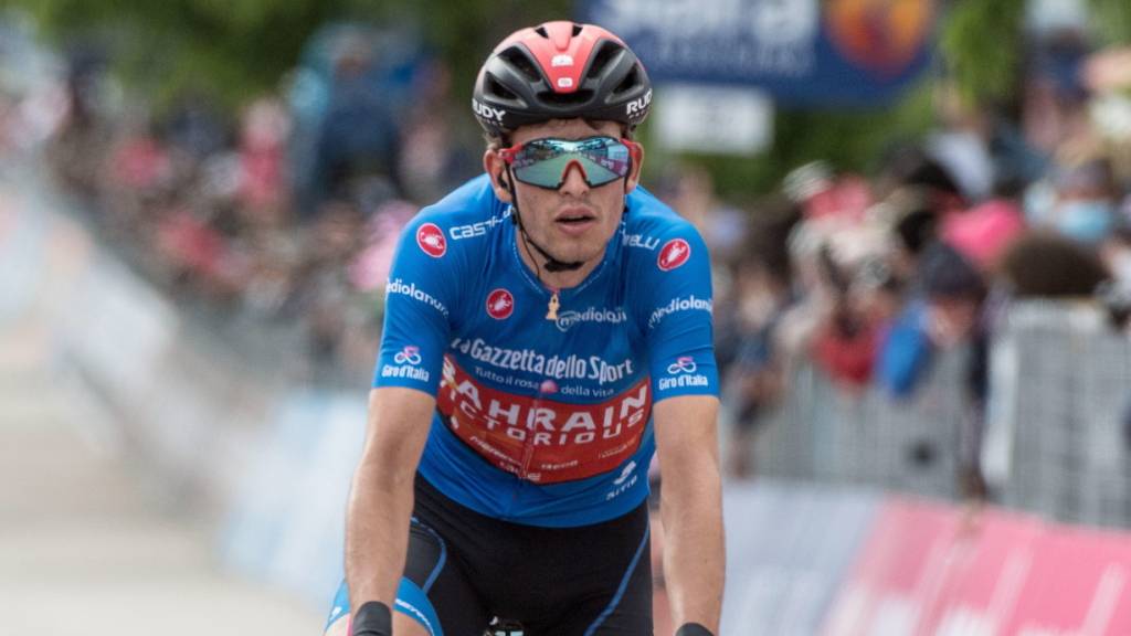 Gino Mäder steigt aus dem Giro aus