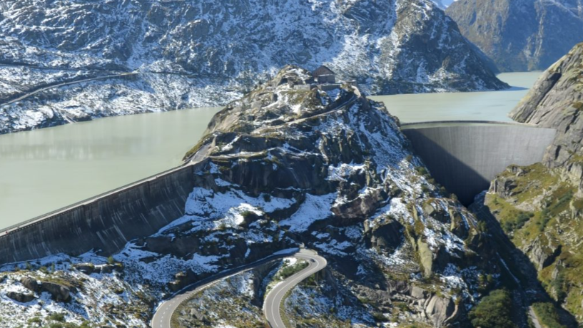 Die Staumauern am Grimselsee