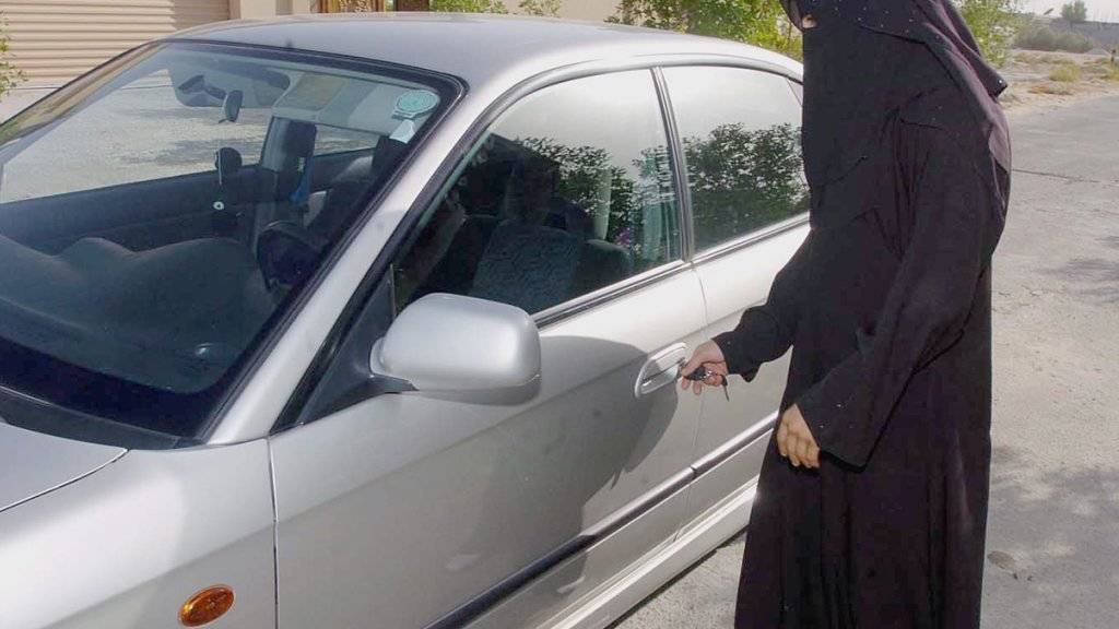 Ab Juni dürfen in Saudi-Arabien auch Frauen Auto und Motorradfahren sowie Lastwagen steuern. (Symbolbild)