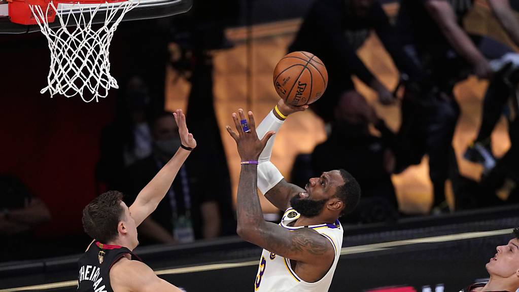 LeBron James gewann mit den Lakers im Oktober den Titel und wird im Dezember in die neue Saison starten