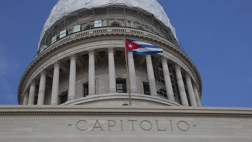 Das Kapitol in Havanna. Kurz vor dem Ende von Präsident Trumps Amtszeit hat seine Regierung Kuba wieder auf die US-Terrorliste gesetzt.