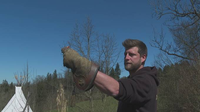 Gossauer Flatter-Akademie: Wie Vögel im Walter Zoo das Fliegen lernen