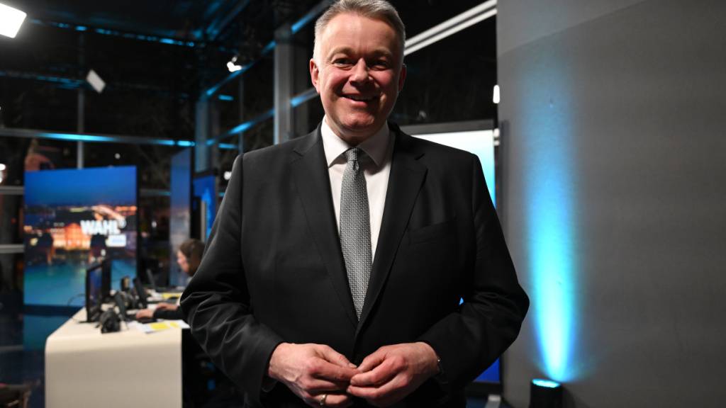 Gordon Schnieder ( CDU), Spitzenkandidat seiner Partei für die Landtagswahl in Rheinland-Pfalz, steht im SWR-Wahlstudio. Am Sonntag hat in Rheinland-Pfalz die Landtagswahl stattgefunden. Foto: Florian Wiegand/dpa - Nutzung nur nach vertraglicher Vereinbarung