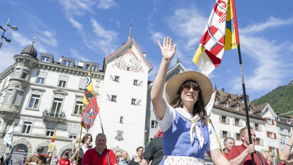 Tausende feiern in Chur den Offiziellen Tag des Schützenfests