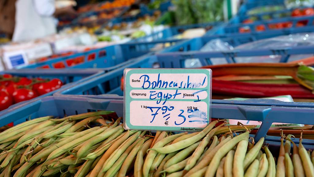 Die Preise in Deutschland sind weniger stark gestiegen: Markt in München (Archivbild).