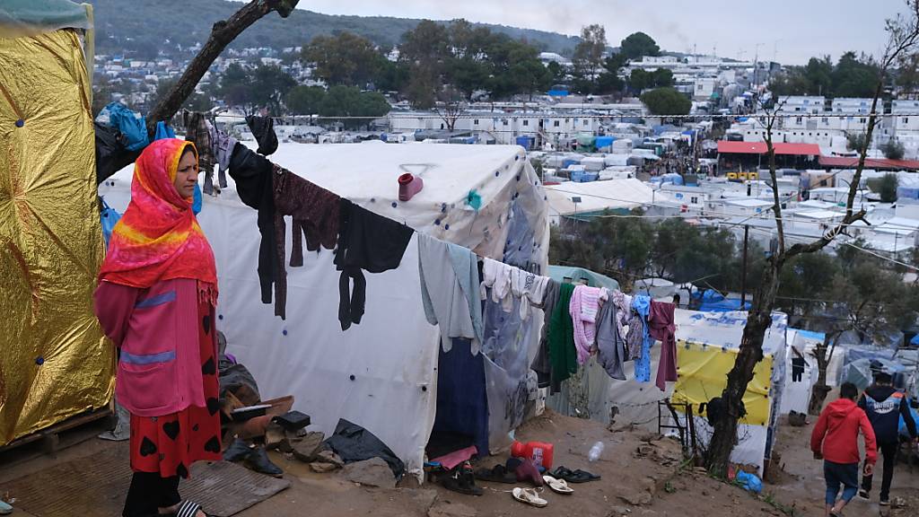 In den Flüchtlingslagern herrschen prekäre Verhältnisse. AP Fotograf: Aggelos Barai Restriktionen: Copyright 2020 The Associated Press. All rights reserved