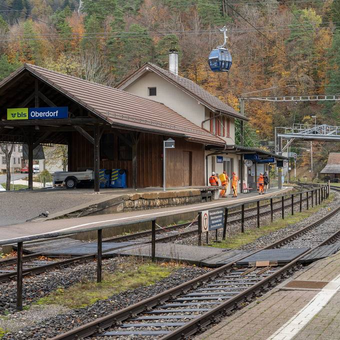 Bald fahren auf der Strecke von Solothurn nach Oberdorf Ersatzbusse