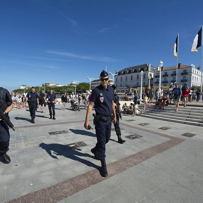 Panik aus Furcht vor Attentat an französischem Badeort