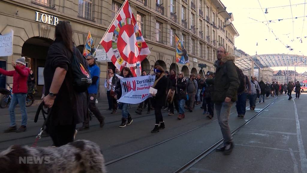 Covid-Massnahmengegner demonstrieren wieder in Bern