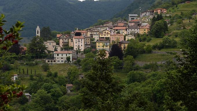 Valle di Muggio im Tessin wegen eines Erdrutsches isoliert