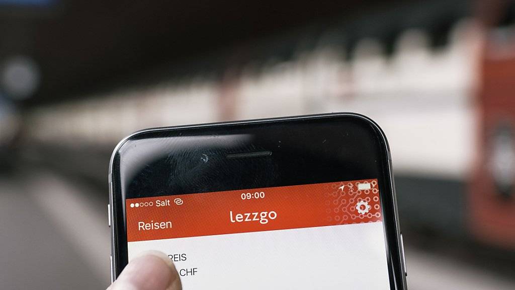 Mit der App «lezzgo» erhalten Reisende, wenn sie sich vor Abfahrt einchecken, ein gültiges Ticket. Nach der Reise meldet man sich in der App wieder ab und bezahlt. (Archivbild)