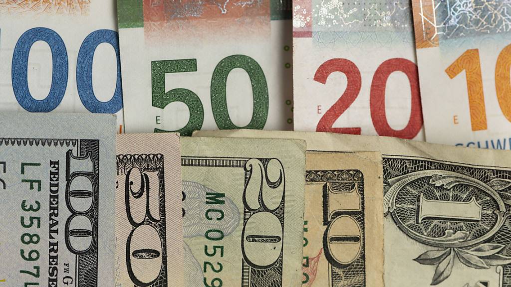 Der US-Dollar ist zum Franken so schwach, wie seit der Aufhebung des Mindestkurses 2015 nicht mehr. (Symbolbild)